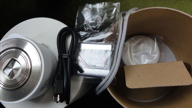 SONY サイバーショット QX10(レンズスタイルカメラ)