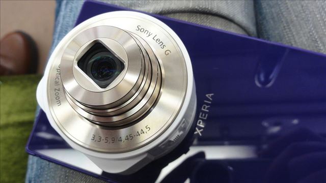 SONY サイバーショット QX10（レンズスタイルカメラ）